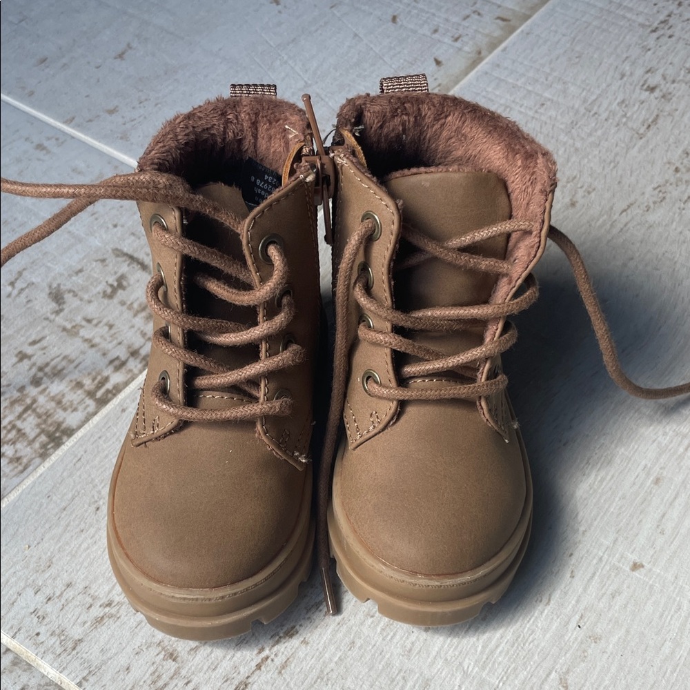 $5💃 H&M Cozy Brown Kids Boots with Faux Fur Lining